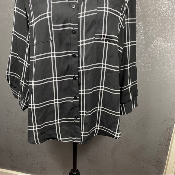 BCX plaid roll tab button up collared blouse - Picture 5 of 12